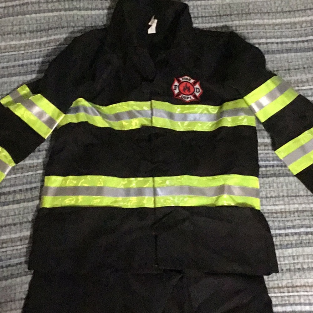FIREMAN Halloween costume
